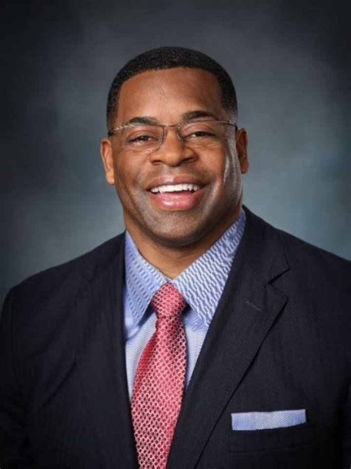 Fame | George Koonce net worth and salary income estimation Jan, 2024