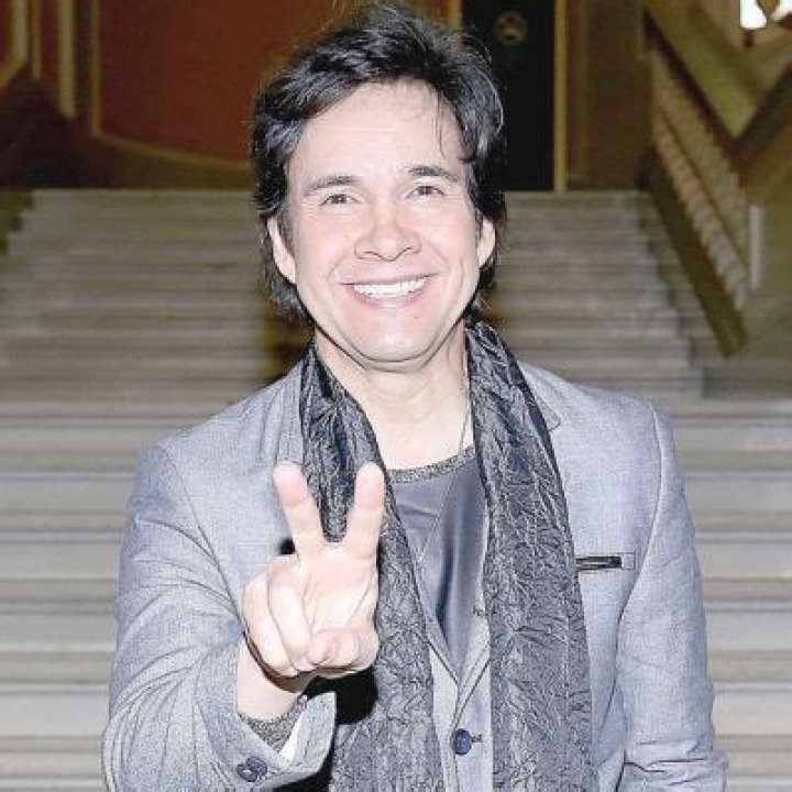 Gilberto Gless Age: How Old Is He? Family & Wiki