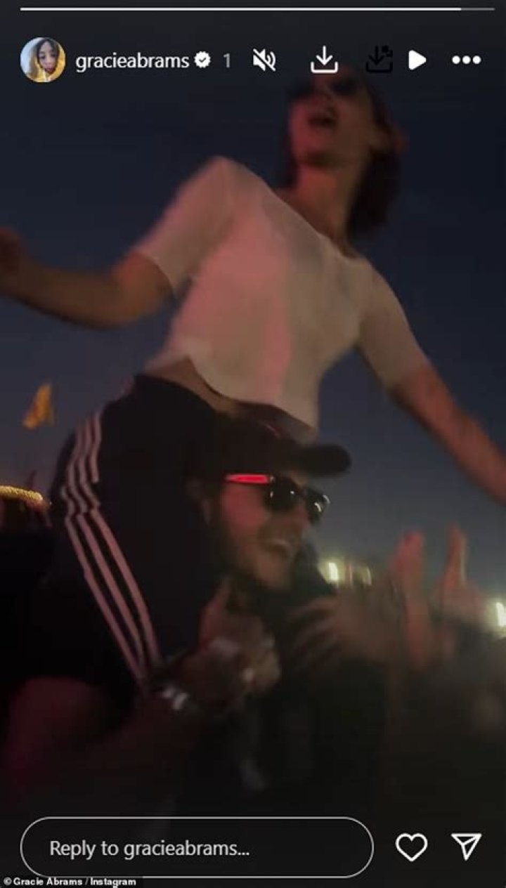 Who is Gracie Dzienny Dating – Gracie Dzienny's Boyfriend & Exes