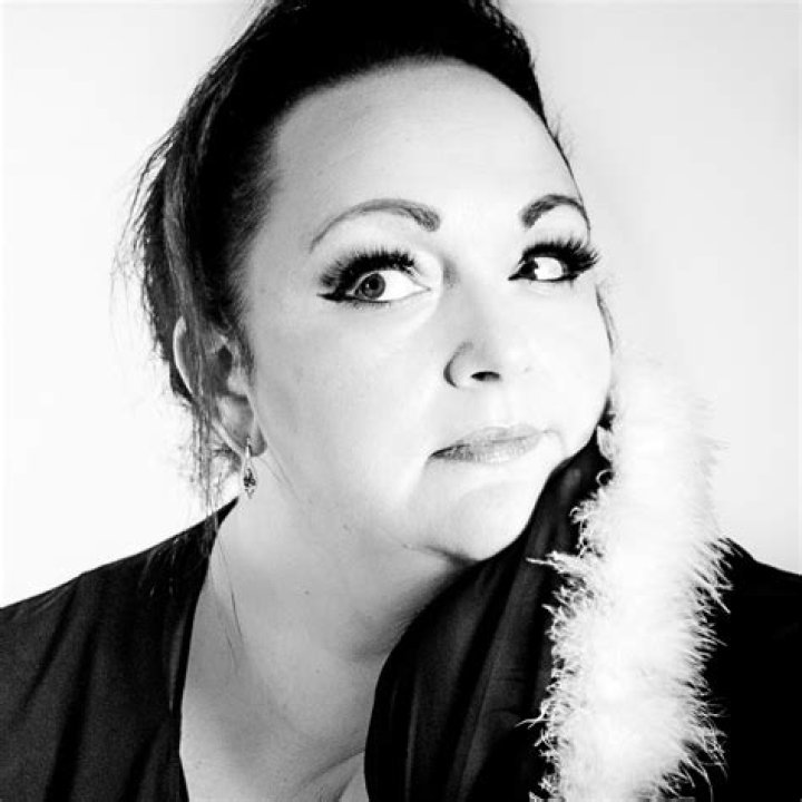 Helena Dix Net Worth, Age, Height, Bio, Birthday, Wiki!