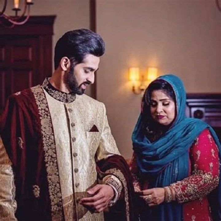 Hussain Asif- Bio, Age, Height, Net Worth, Girlfriend, Ethnicity