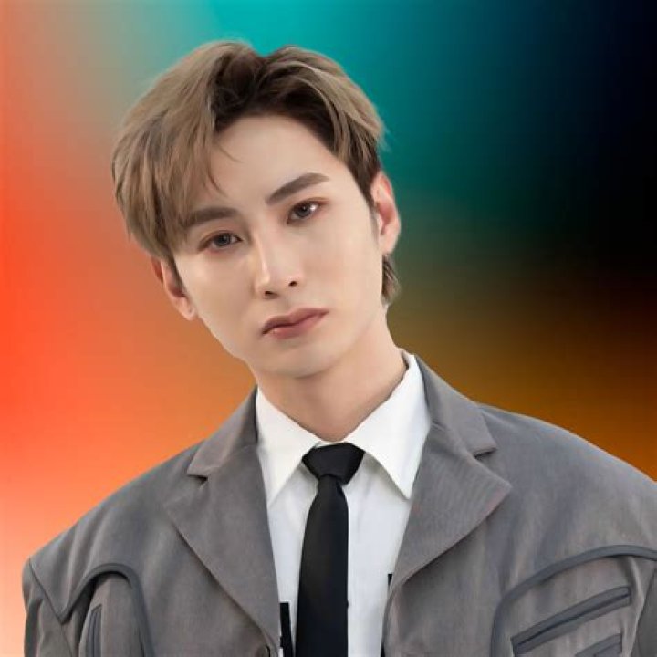 Isaac Voo - Net Worth, Age, Height, Birthday, Bio, Wiki!