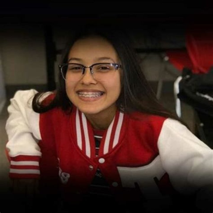 Isela Sule- Age, Height, Net Worth, Boyfriend, Career, Nationality