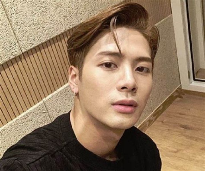 Jackson Wang Biography: Age, Girlfriend, Net Worth, Height, Instagram, Songs, Family