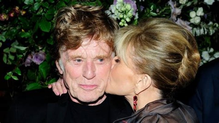 Jane Fonda shades Robert Redford for not liking to kiss on set