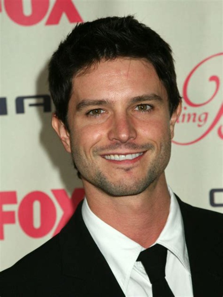 Jason Behr Net Worth, Age, Height, Bio, Birthday, Wiki!