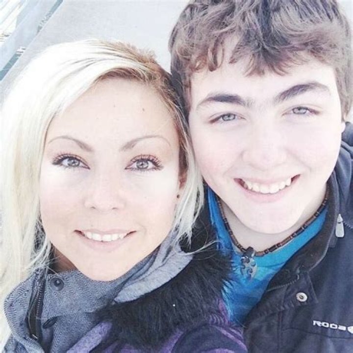 Jeddah Navalua Net Worth, Age, Height, Bio, Birthday, Wiki!