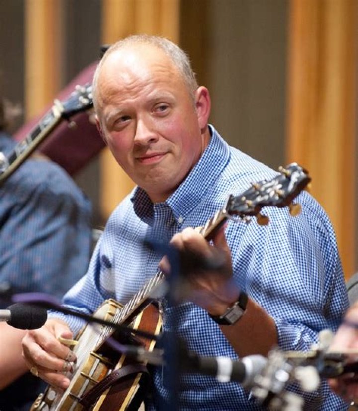 Fame | Jim Mills (banjo player) net worth and salary income estimation Jan, 2024
