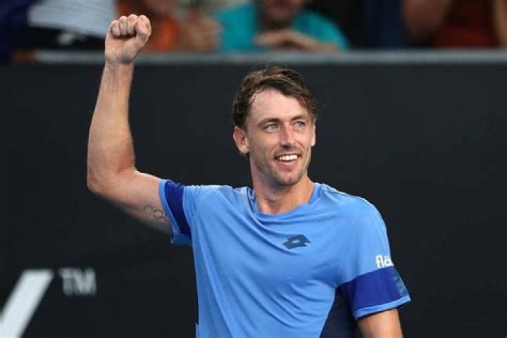 John Millman Net Worth, Age, Height, Bio, Birthday, Wiki!