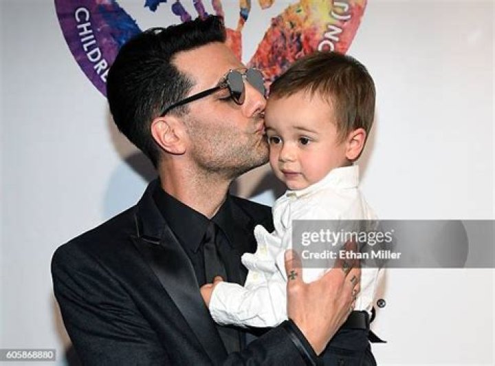 Johnny Crisstopher Sarantakos