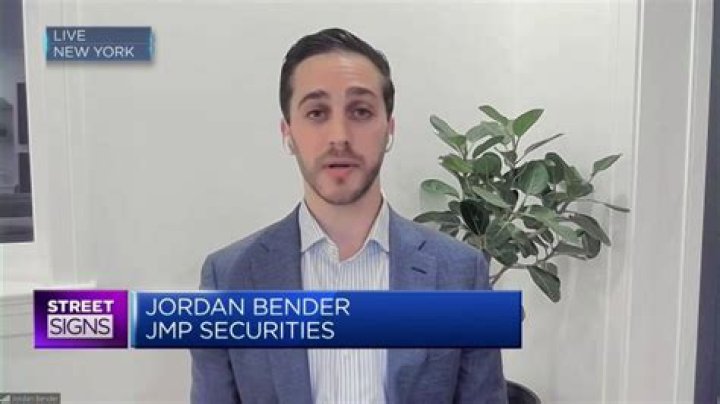 Jordan Bender Net Worth, Age, Height, Bio, Birthday, Wiki!