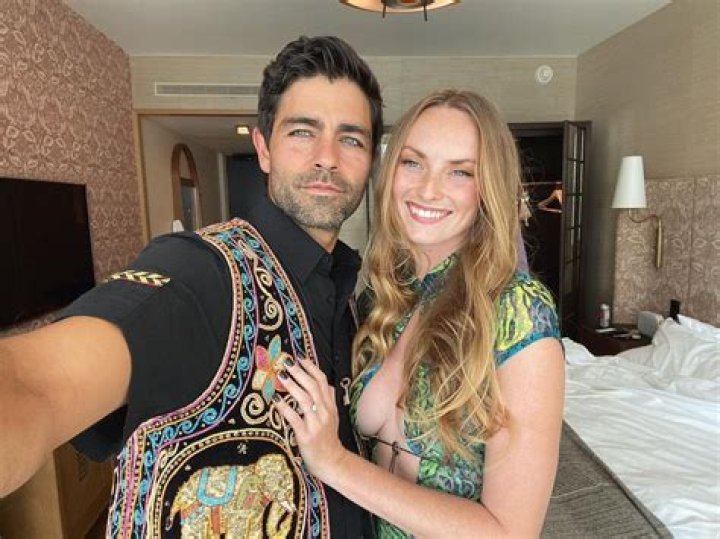 
Jordan Roemmele- Wiki, Age, Ethnicity, Husband, Height, Net Worth, Career (Biographygist)	