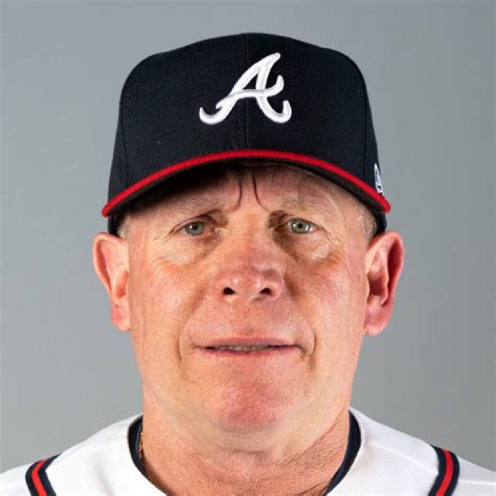 José Alberto Castro Net Worth, Age, Height, Bio, Birthday, Wiki!