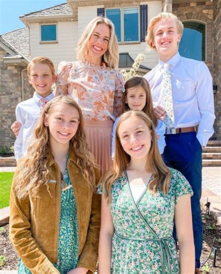 Julie Franke- Wiki, Age, Height, Net Worth, Parents, Career