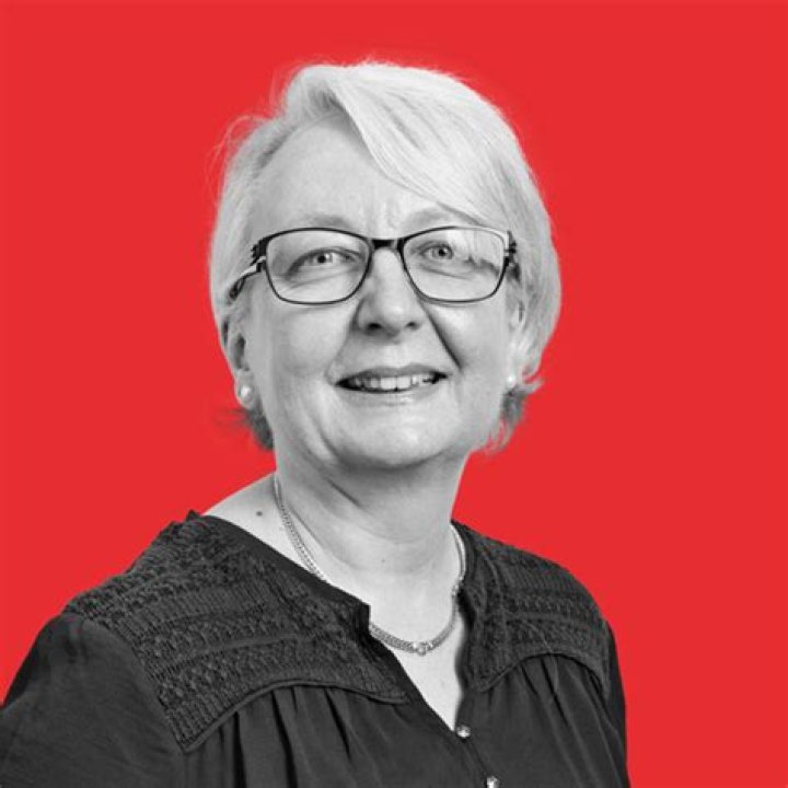 Fame | Karin Mueller net worth and salary income estimation Jan, 2024