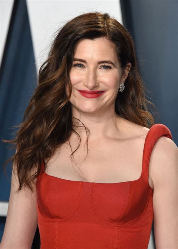 Kathryn Hahn - Net Worth, Age, Height, Birthday, Bio, Wiki!