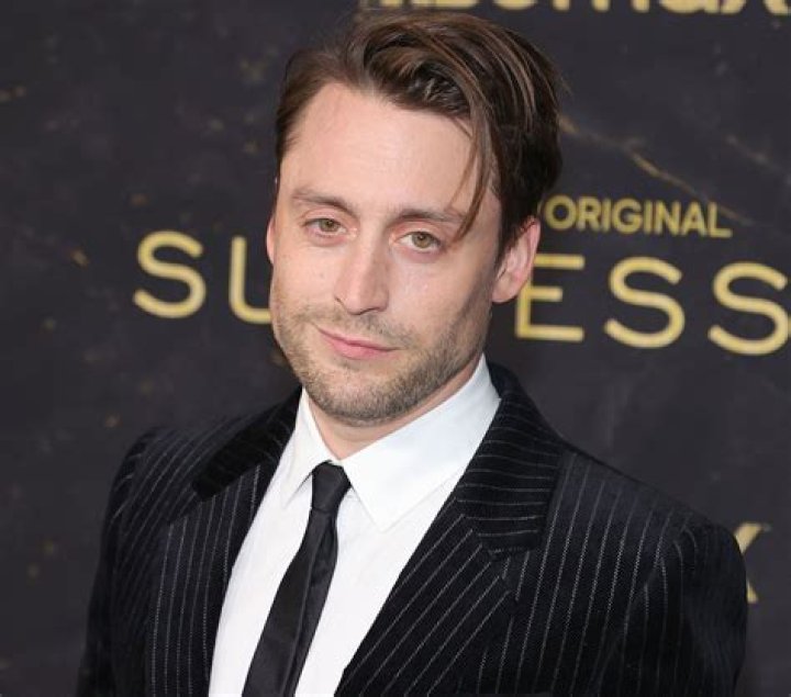 Fame | Kieran Culkin net worth and salary income estimation Apr, 2024