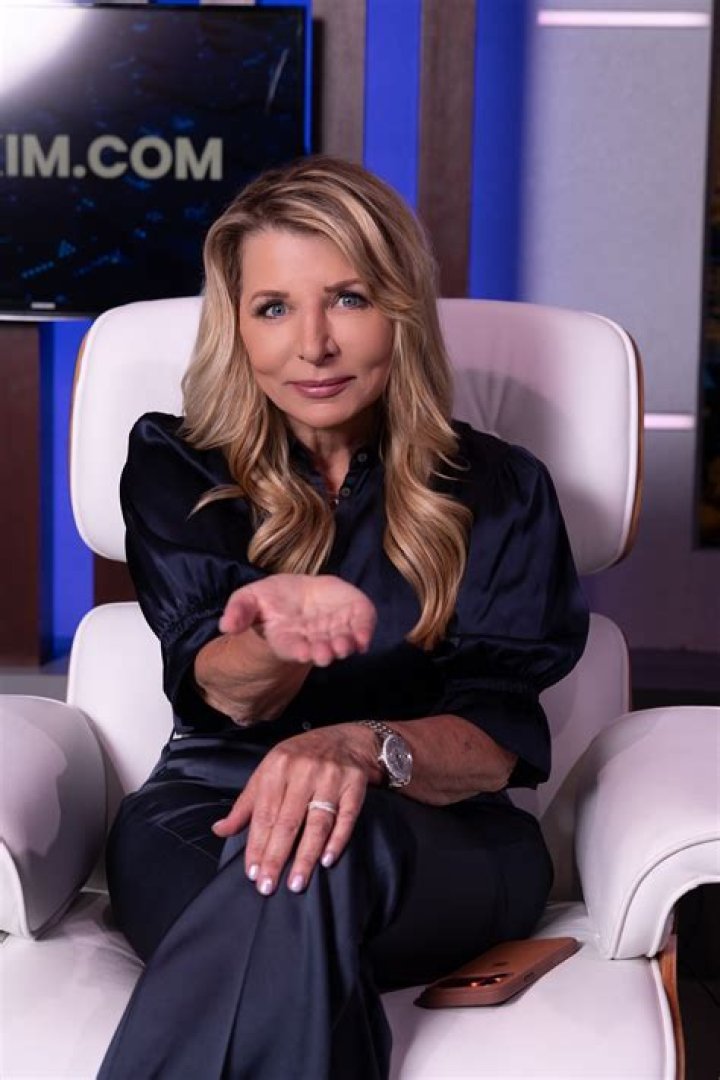 Kim Komando - Net Worth, Age, Height, Birthday, Bio, Wiki!