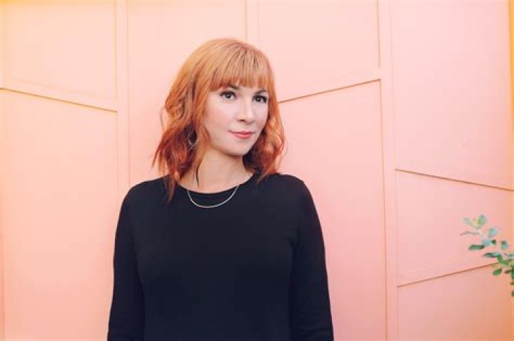 Kim Walker-Smith Net Worth, Age, Height, Bio, Birthday, Wiki!