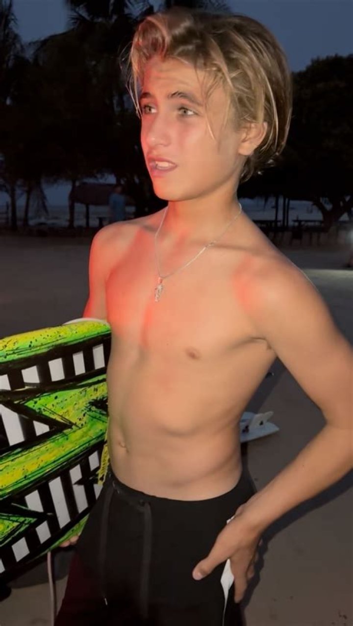 
King Nicol Age: How Old Is He? Young Surfer Wiki And Family Details	