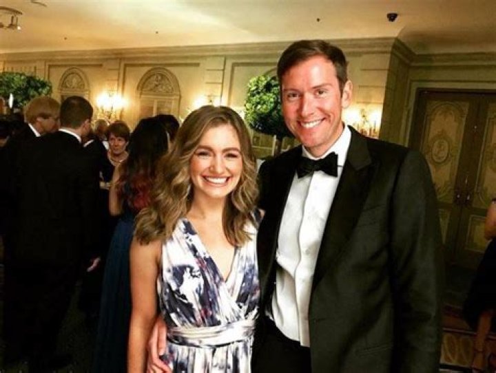 Know About Rebecca Buck; CNN, Married, Parents, Net Worth, Height