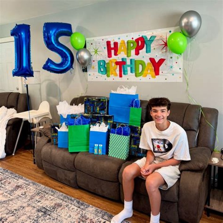 Krew Bingham Net Worth, Age, Height, Bio, Birthday, Wiki!