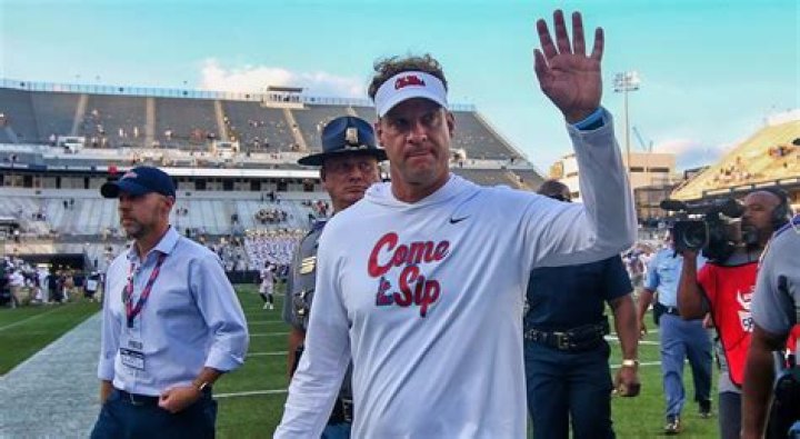 Lane Kiffin Net Worth, Age, Height, Bio, Birthday, Wiki!