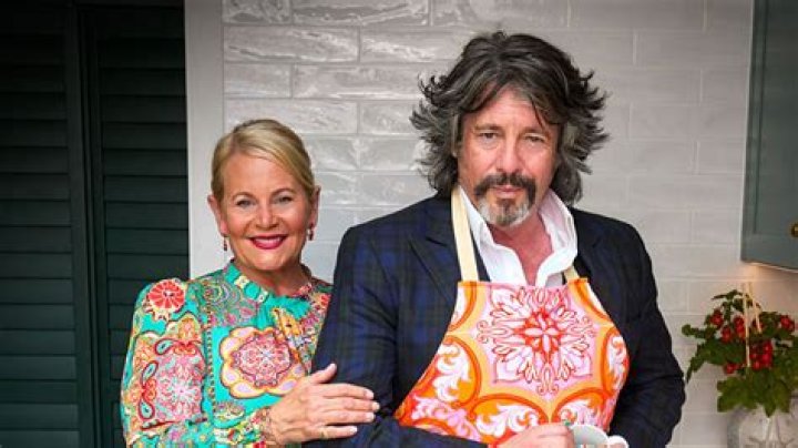 How Blissful is Laurence Llewelyn-Bowen Married Life With Wife Jackie Bowen?