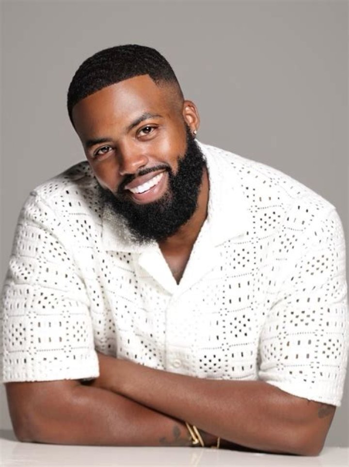 Lawrence Robinson Net Worth, Age, Height, Bio, Birthday, Wiki!