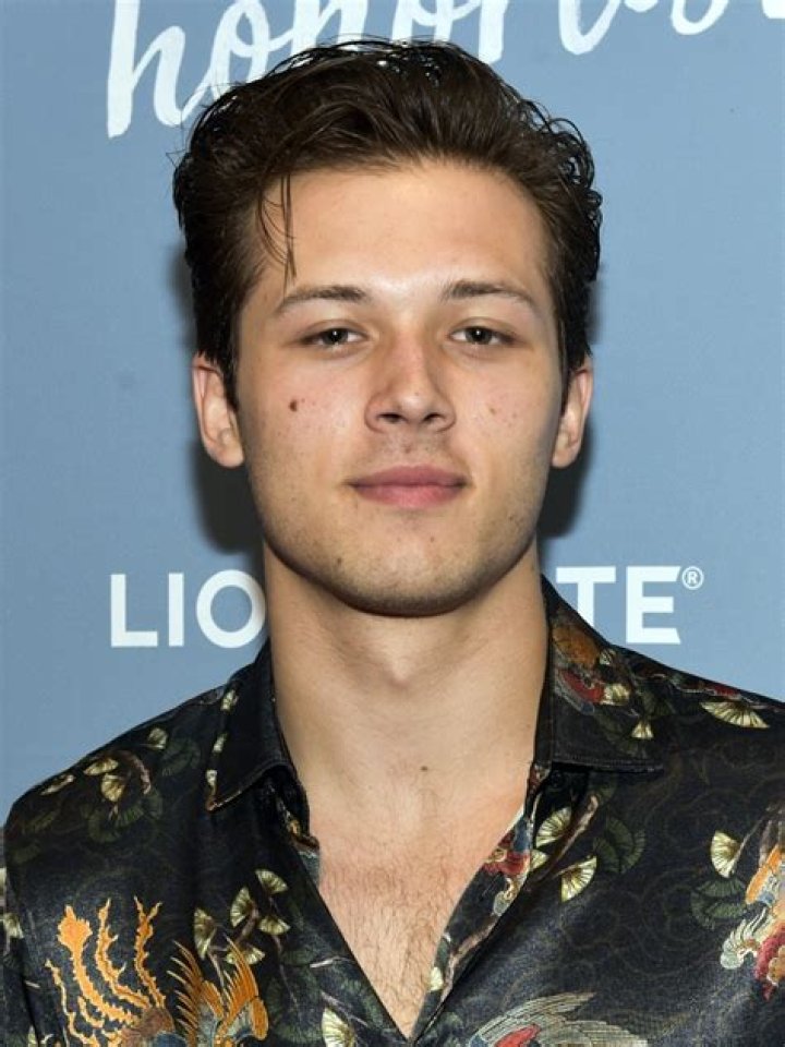 Leo Howard Net Worth, Age, Height, Bio, Birthday, Wiki!