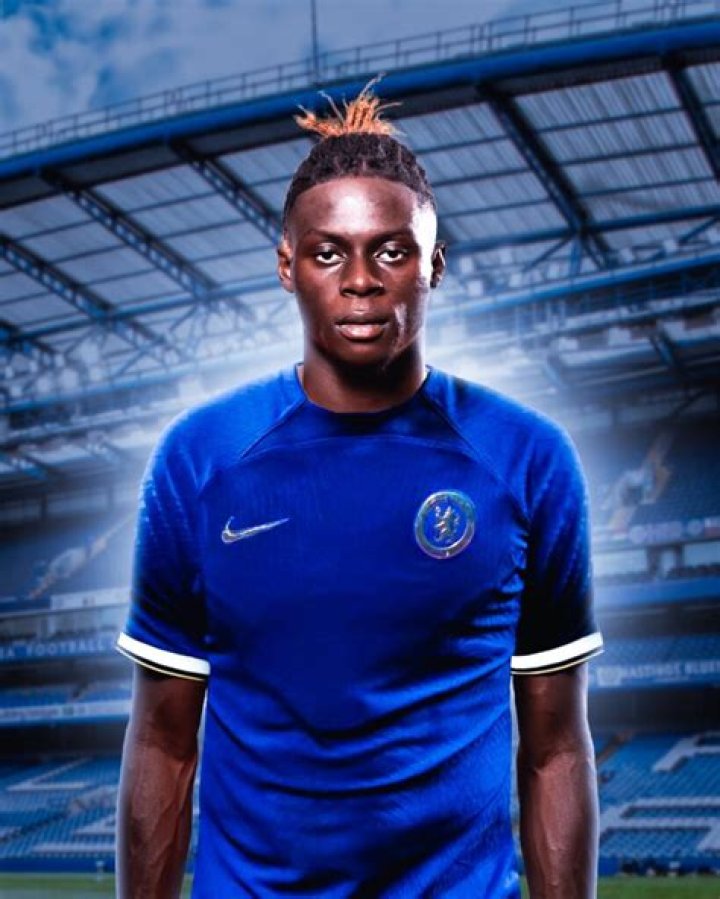 Lesley Ugochukwu Biography: Parents, Age, Position, Net Worth, Salary, Girlfriend, Stats, FIFA, Videos