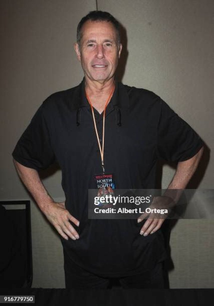 Lewis Smith Net Worth, Age, Height, Bio, Birthday, Wiki!