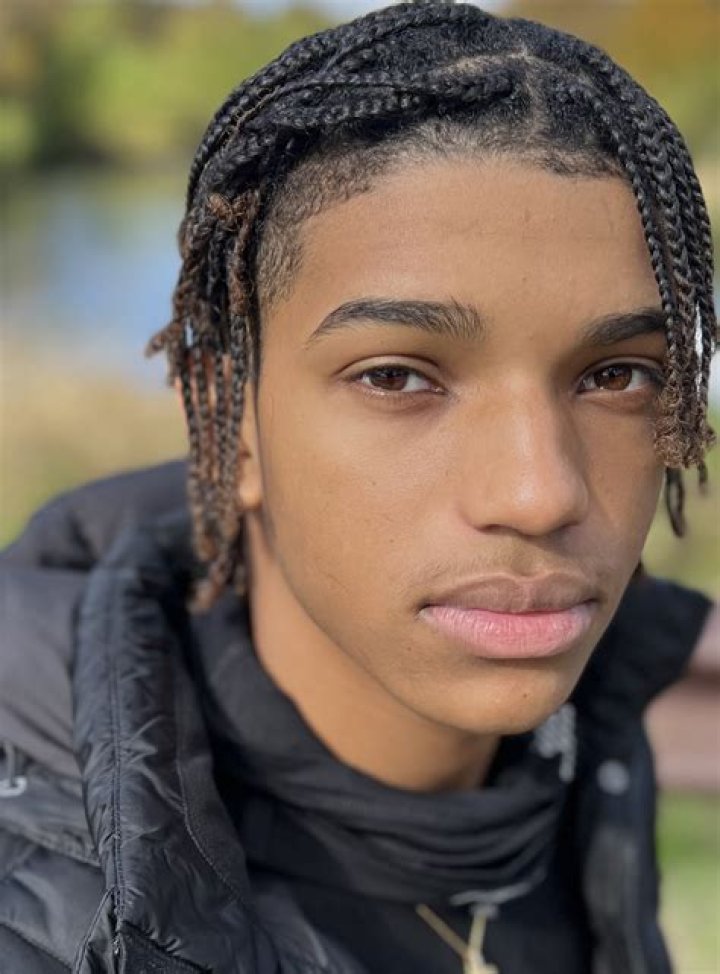 Lonnie Chavis Net Worth 2024, Age, Height, Bio, Birthday, Wiki!