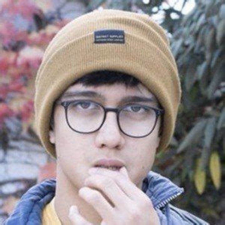 Lukas Oscar Janisch - Net Worth, Age, Height, Birthday, Bio, Wiki!