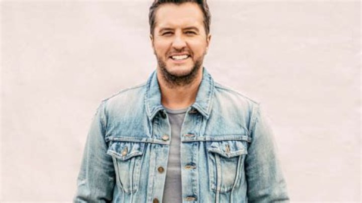 Luke Bryan Biography: Songs, Net Worth, Instagram, Age, Girlfriend, Nationality, Wikipedia