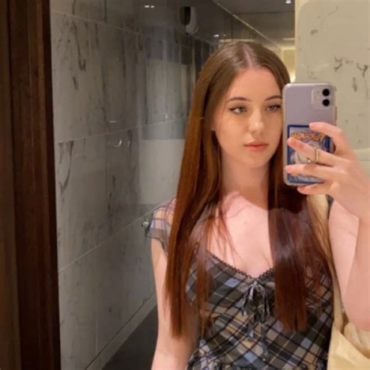 Marinaswrld- Bio, Wiki, Age, Height, Net Worth, Boyfriend, Career