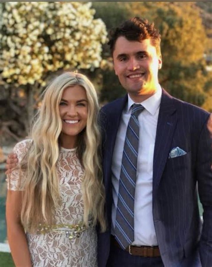 Massi Senpai’s Girlfriend: Who is Massi Senpai Dating?