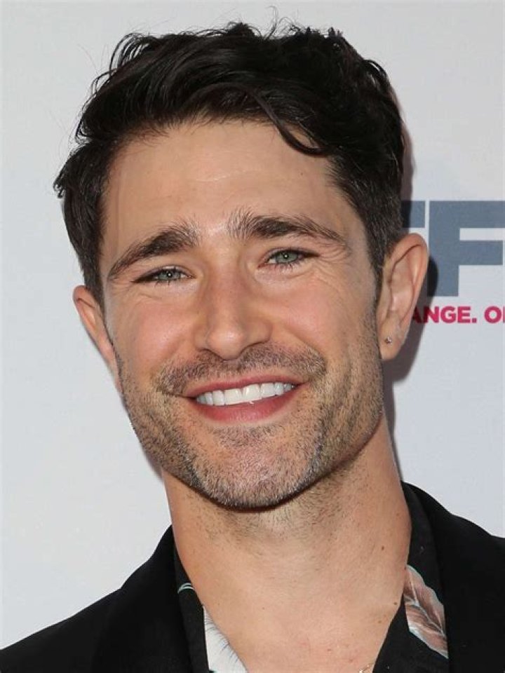 Matt Dallas Net Worth 2024, Age, Height, Bio, Birthday, Wiki!