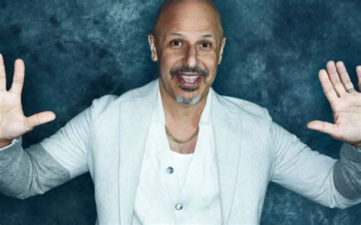 Who is Maz Jobrani? Wiki, Age, Wife, Net Worth, Ethnicity, Height, Career