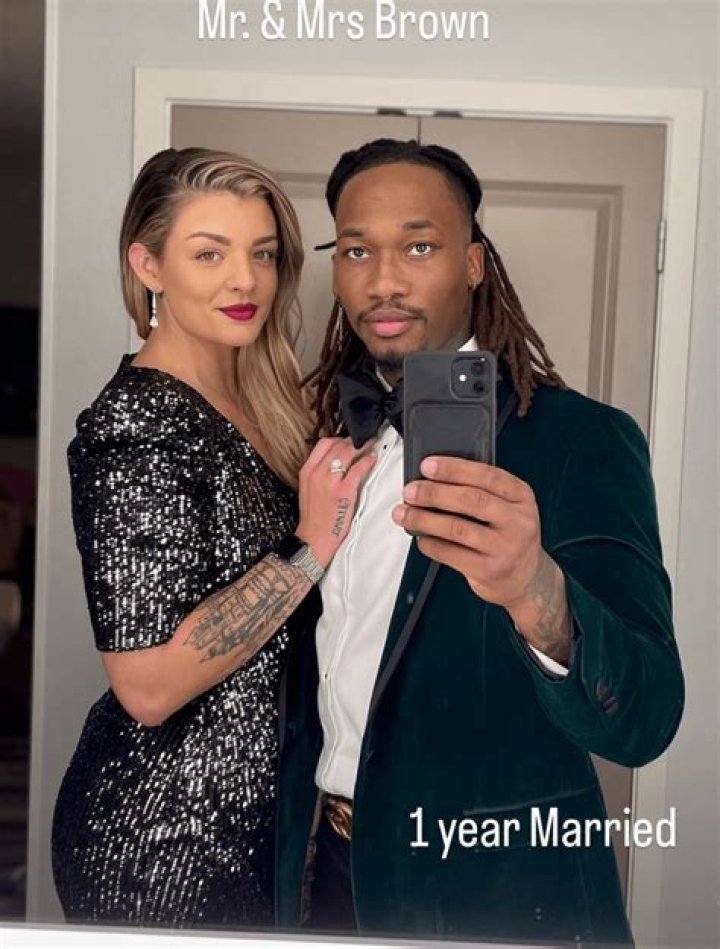 Who is Michel Brown Dating – Michel Brown's Wife & Exes