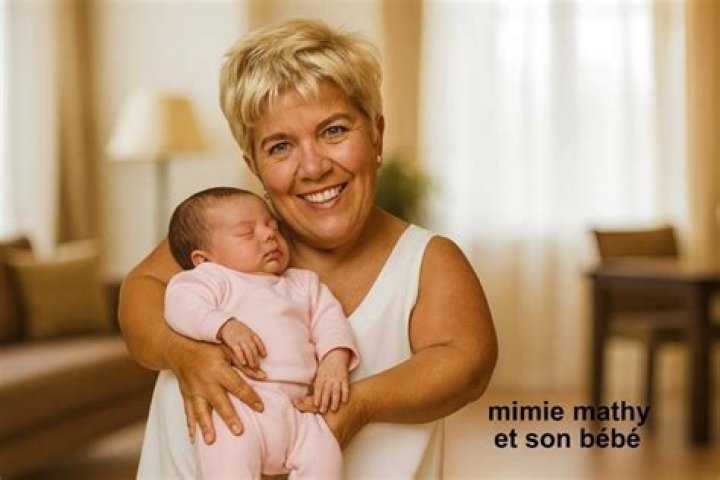 Mimie Mathy Et Son Bébé