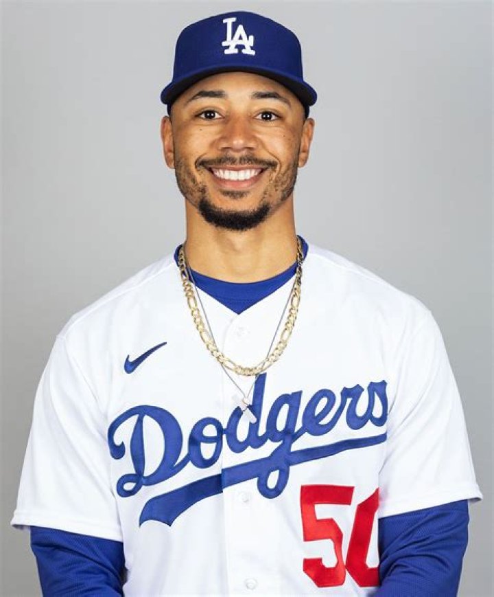 Mookie Betts- Wiki, Age, Ethnicity, Wife, Height, Net Worth, Career
