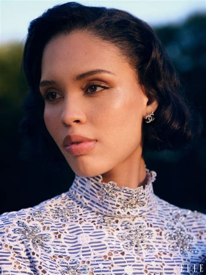 Nara Aziza Net Worth, Age, Height, Bio, Birthday, Wiki!