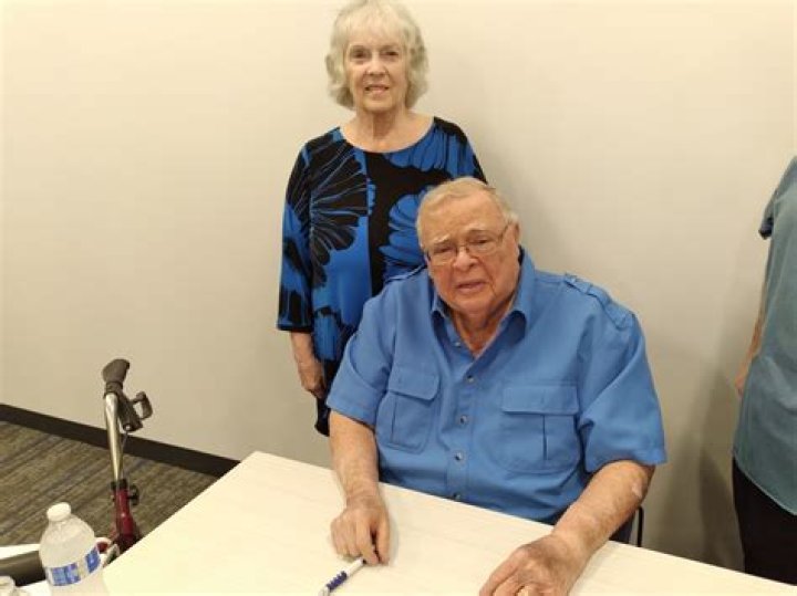 Neil Zurcher Net Worth 2024, Age, Height, Bio, Birthday, Wiki!