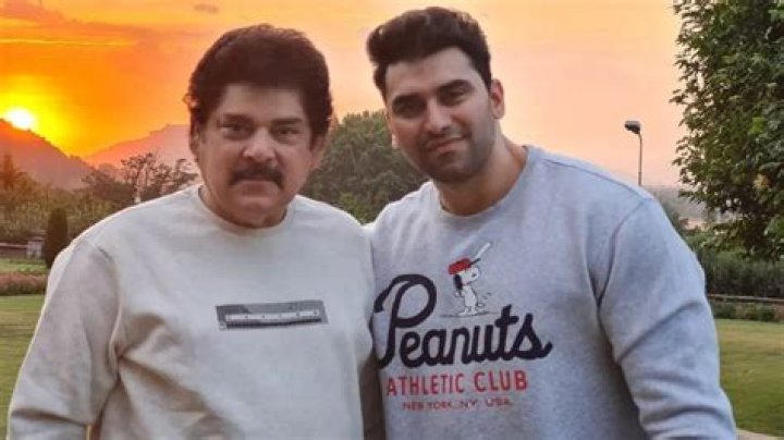 Fame | Nikitin Dheer net worth and salary income estimation Apr, 2024