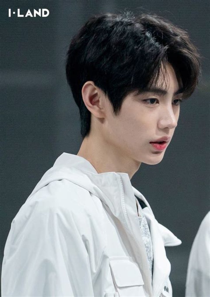 Fame | Park Sung-hoon (singer) net worth and salary income estimation Jan, 2024