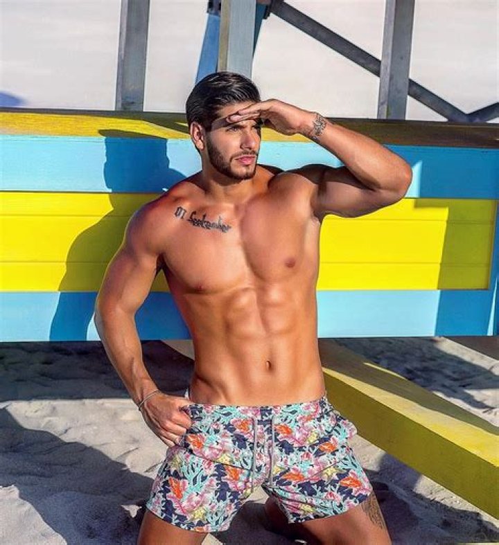 Paul Iskandar - Net Worth, Age, Height, Birthday, Bio, Wiki!