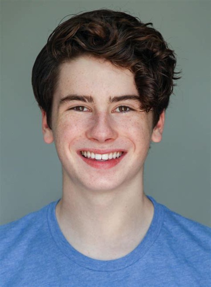 Paxton Booth - Net Worth, Age, Height, Birthday, Bio, Wiki!