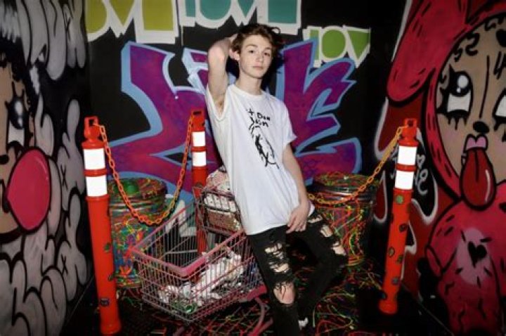 Payton Moormeier Releases "Drive Away"