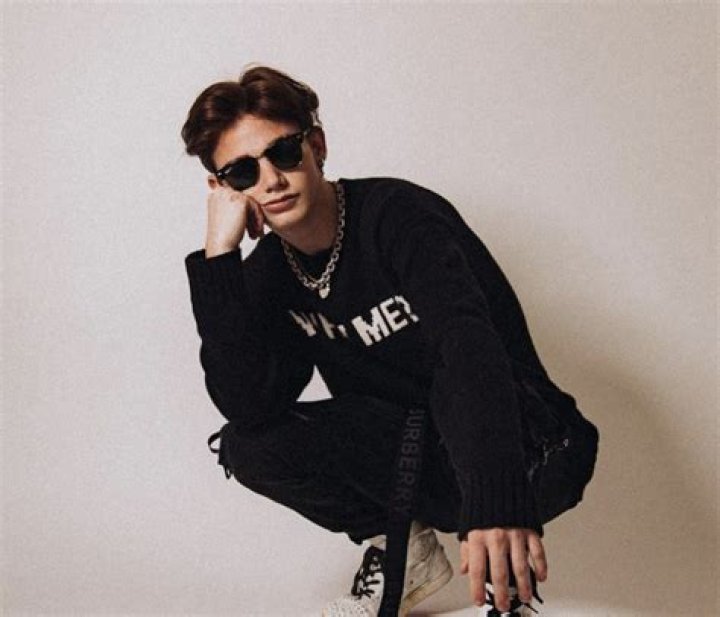 Payton Moormeier Releases New Single "3 AM"